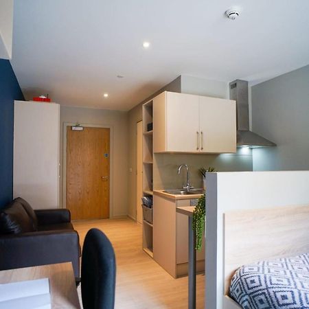 Bright Modern Studios And Private Bedrooms With Shared Kitchen At Straits Meadow Near Edinburgh City Centre Exterior foto