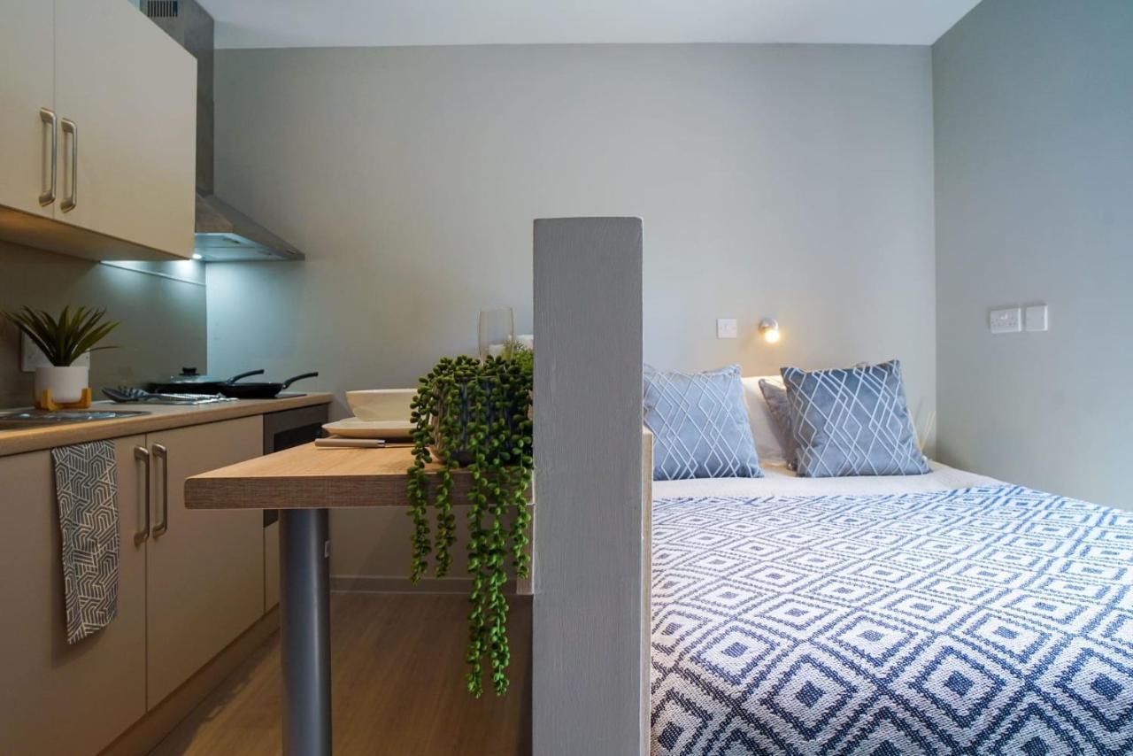 Bright Modern Studios And Private Bedrooms With Shared Kitchen At Straits Meadow Near Edinburgh City Centre Exterior foto